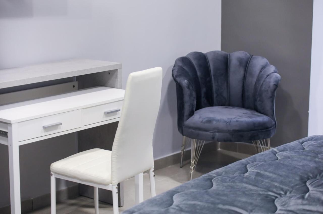 Residenza Esposito Economy Rooms Napoli Eksteriør billede