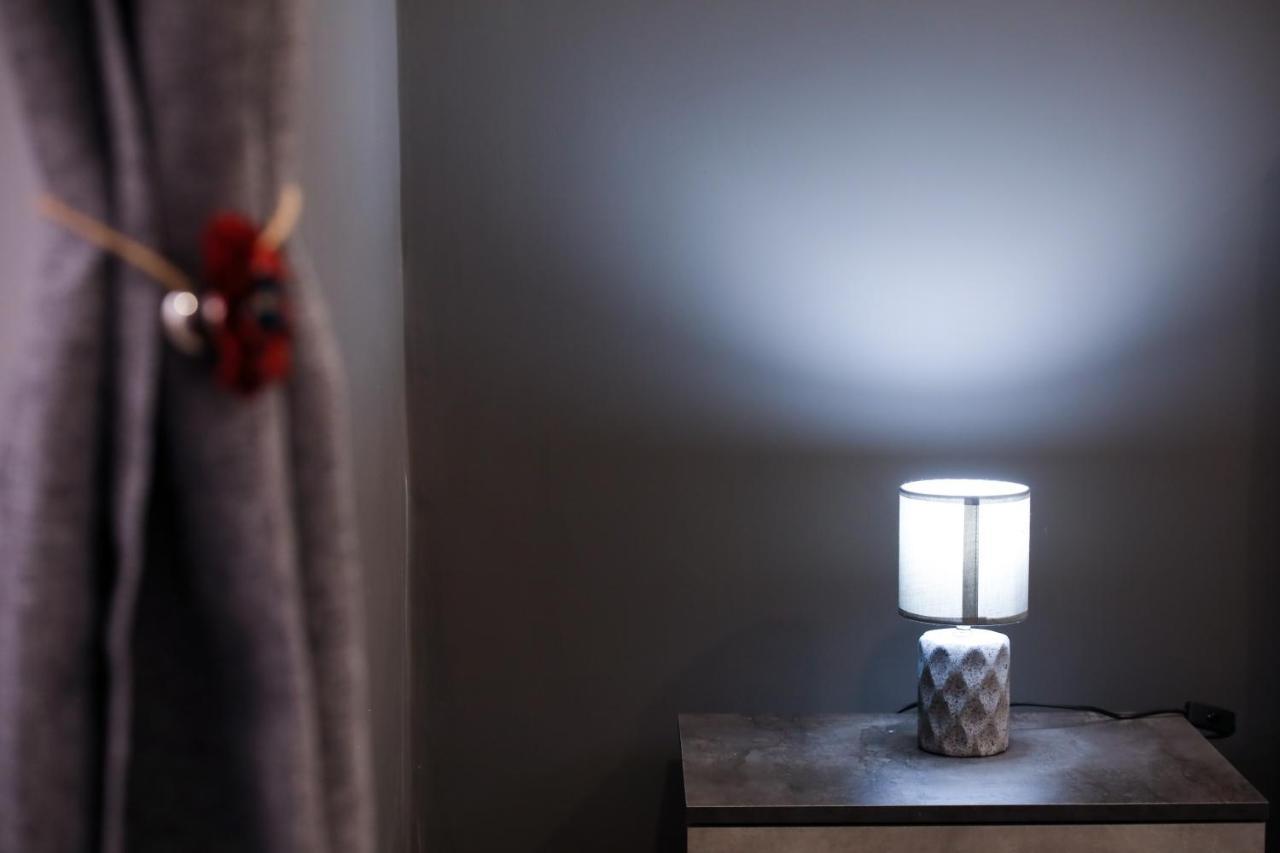 Residenza Esposito Economy Rooms Napoli Eksteriør billede