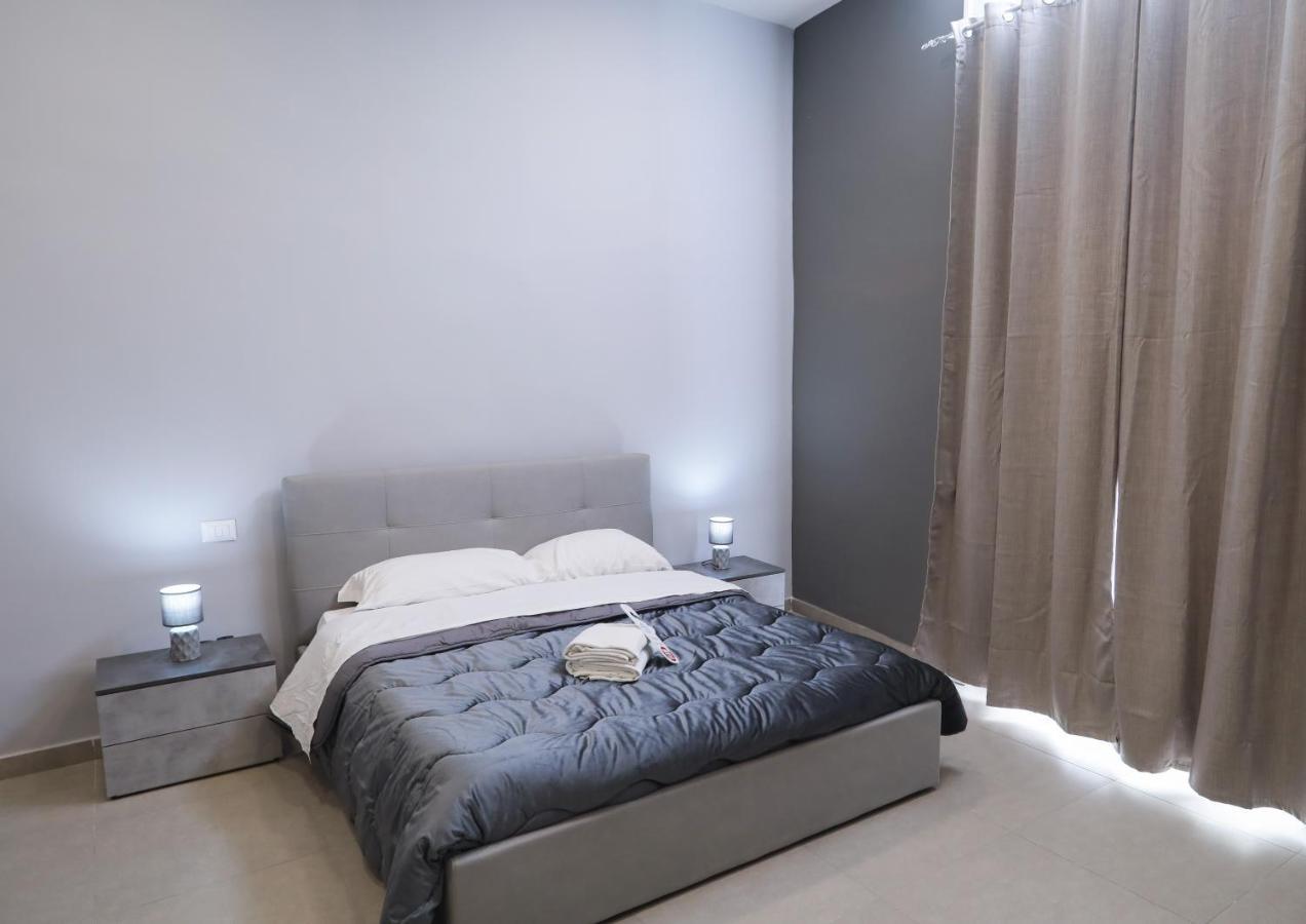 Residenza Esposito Economy Rooms Napoli Eksteriør billede