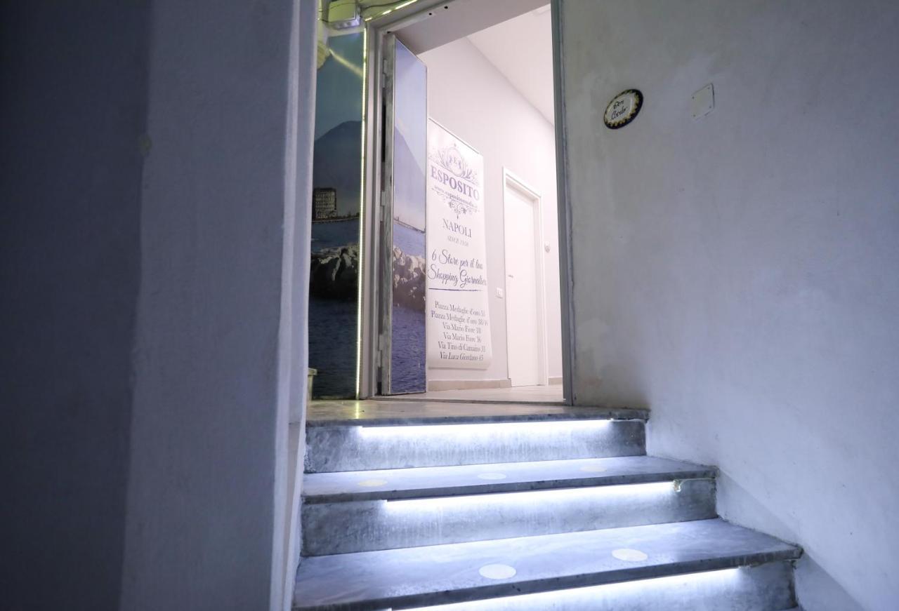 Residenza Esposito Economy Rooms Napoli Eksteriør billede
